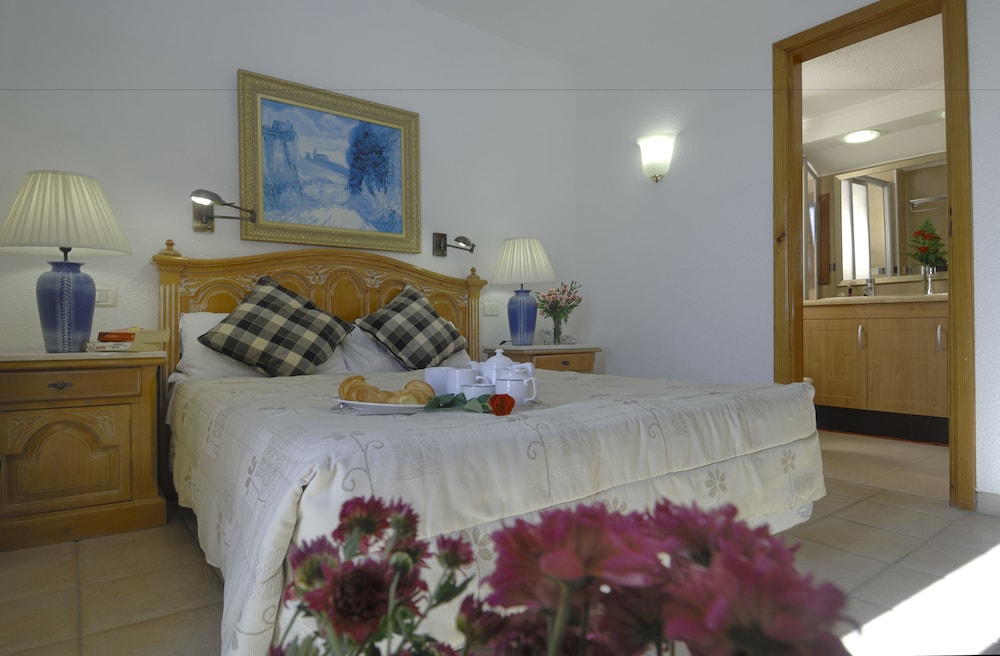 Beverly Hills Suites - Excel Hotels & Resorts 25/73