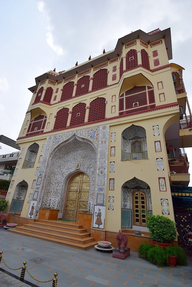 Umaid Mahal 12/66