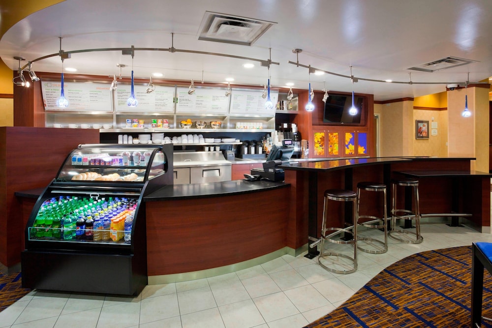 Courtyard by Marriott Minneapolis Maple Grove/Arbor Lakes 56/70