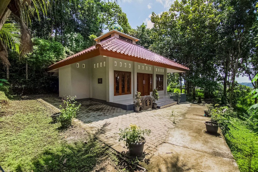 OYO 3335 Wisma Langen Werdhasih 25/28
