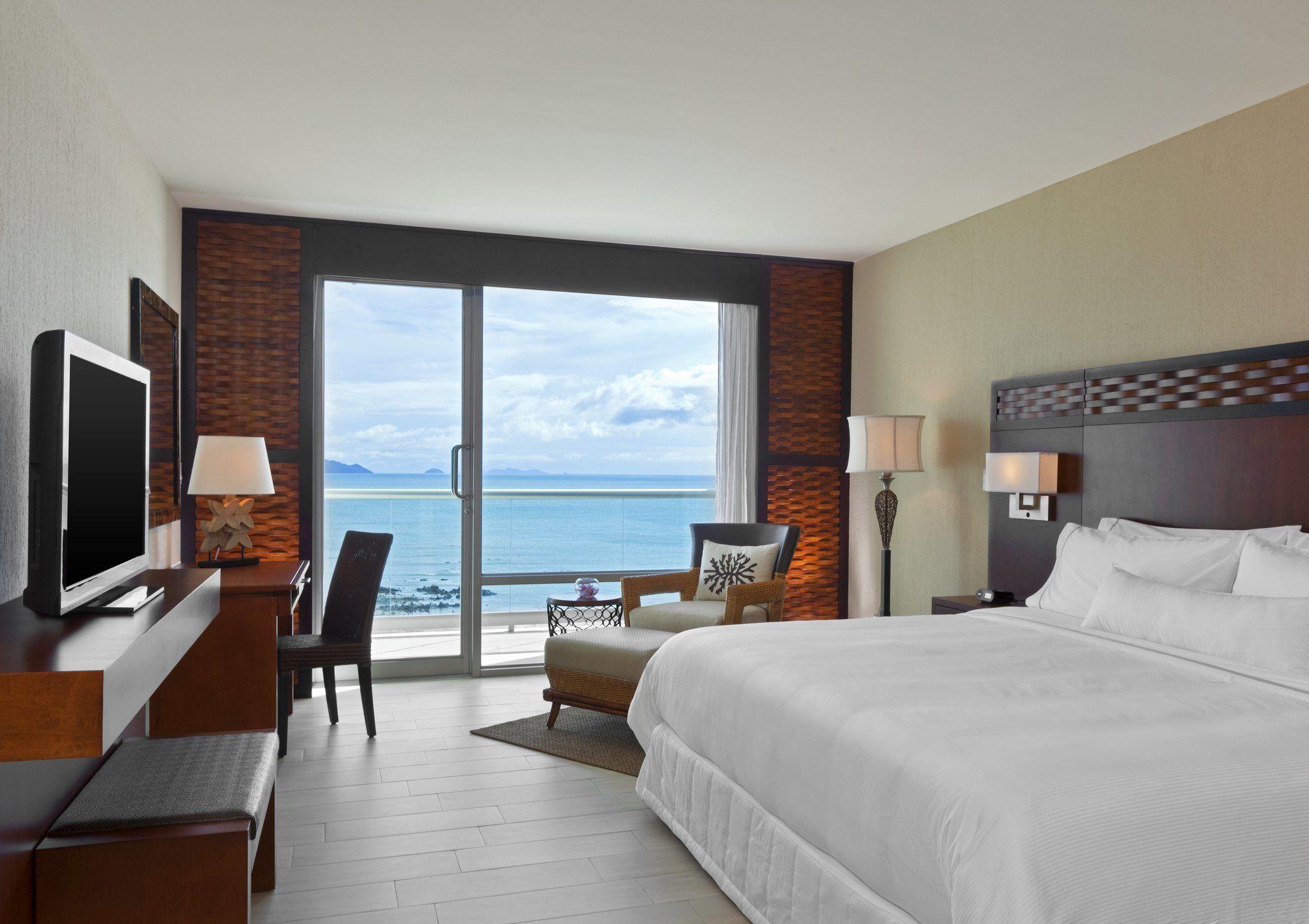 Deluxe, Ocean View