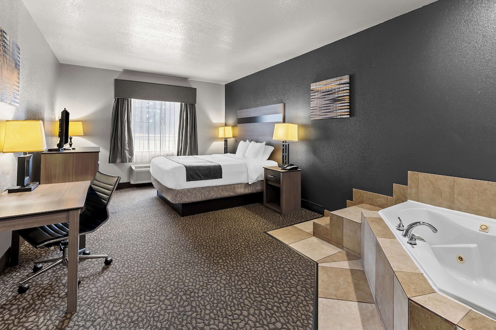 Best Western Sherwood Inn & Suites 50/50