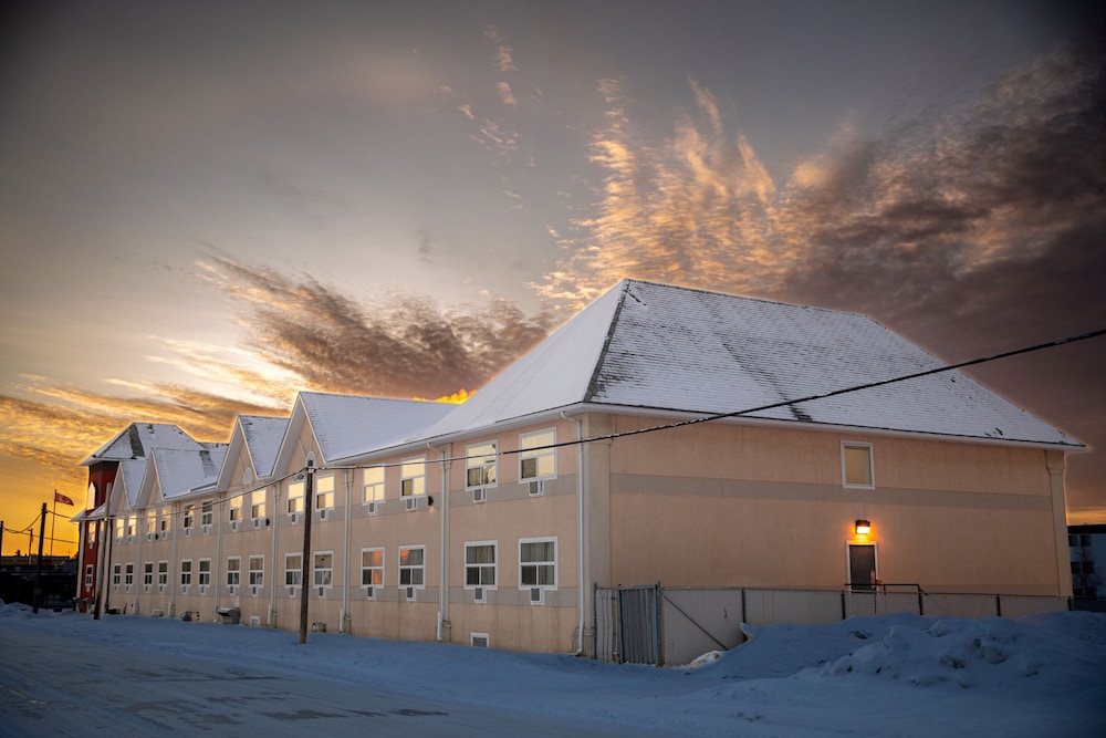 Coast Fort St John Hotel 2/64