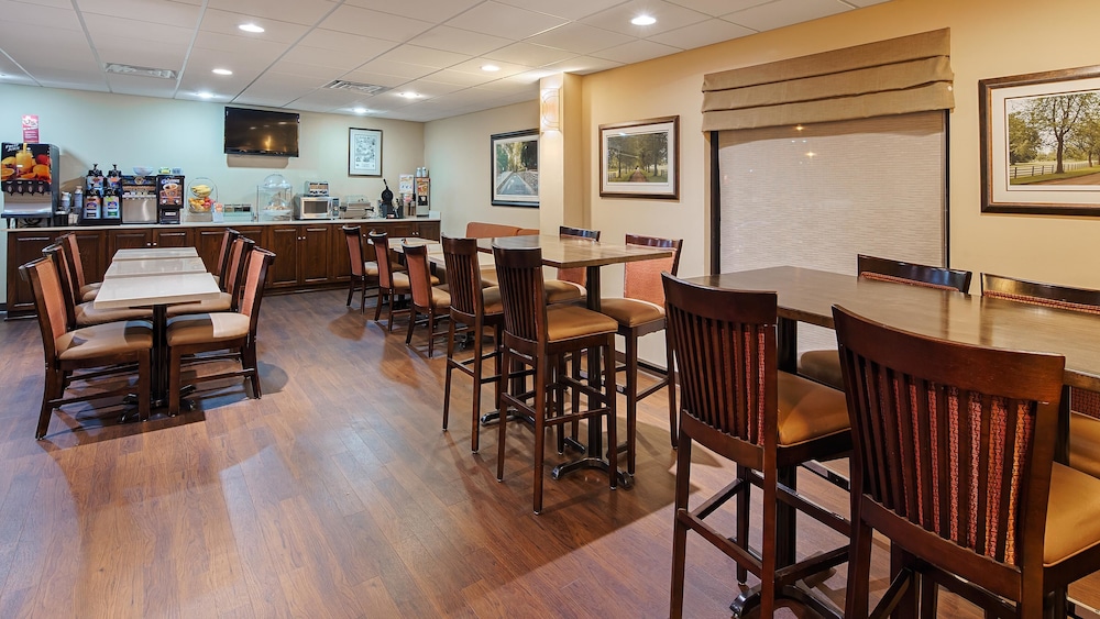 Rodeway Inn Lynchburg, VA 18/26