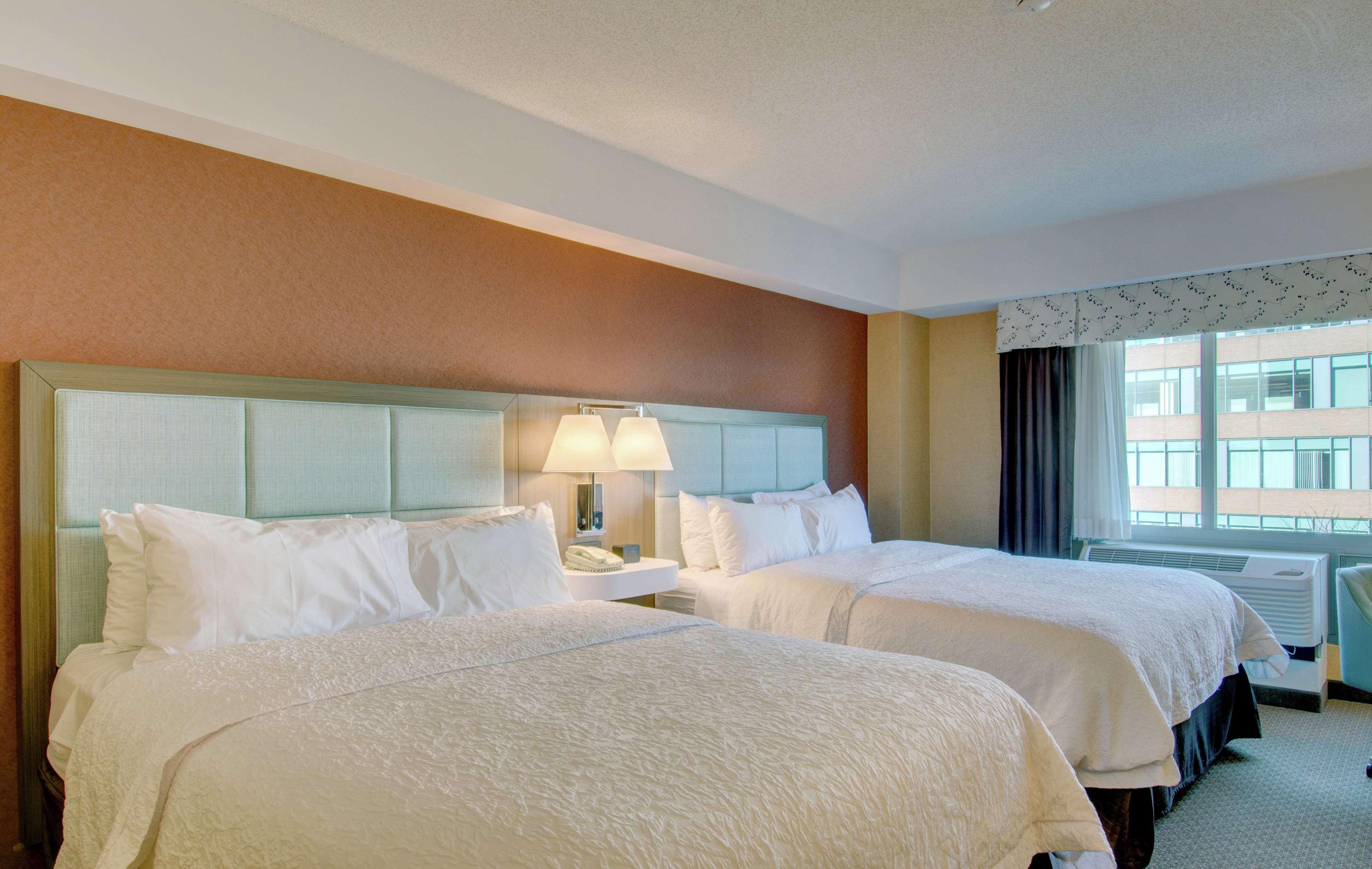 PREMIUM, 2 QUEEN BEDS, ACCESSIBLE