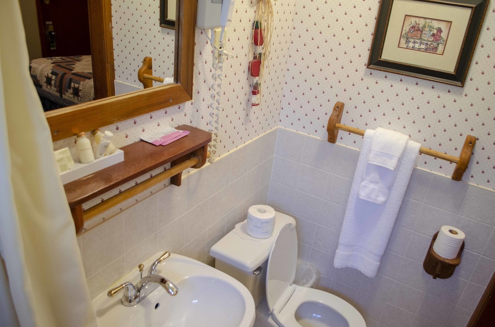 Crandell Mountain Lodge 24/66