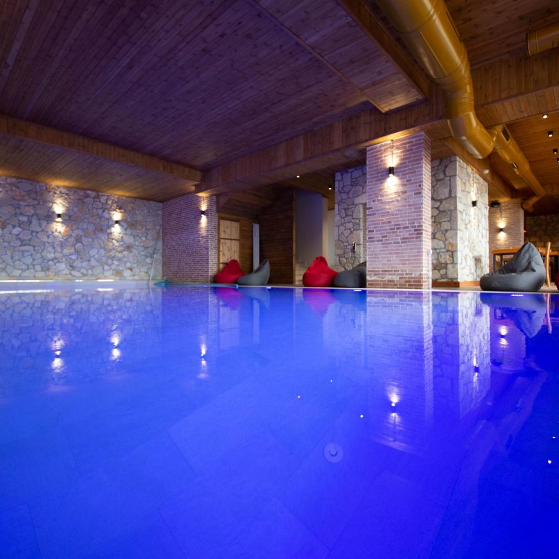 Aerial Hotel & Spa 35/58