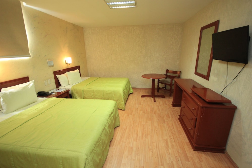 Enterprise Inn Plaza Ex Enterprise Inn Express Leon 17/45