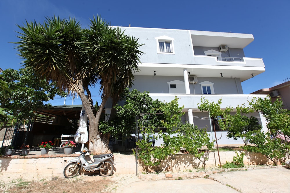 Vila Enea 3/44