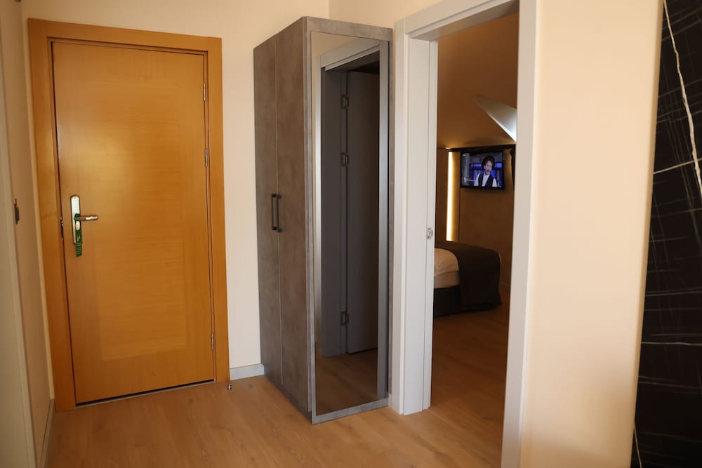 Hotel Lazlakar 24/50