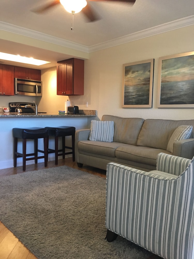 Westwinds Waterfront Resort 17/34