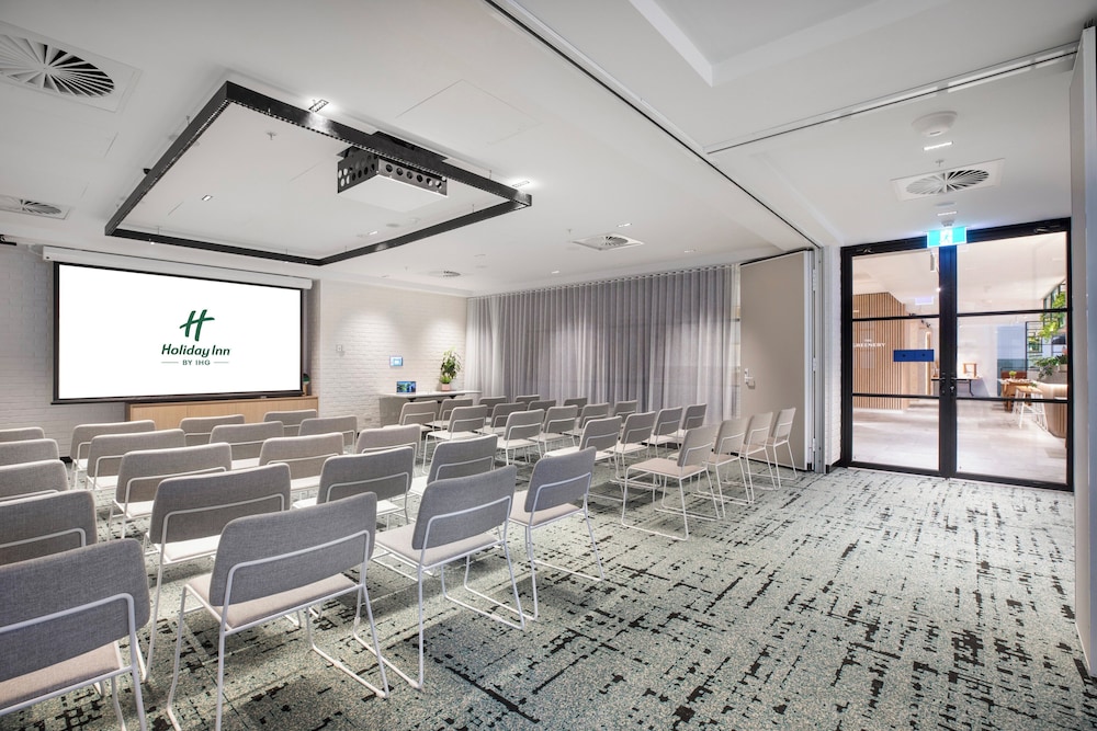 Holiday Inn Melbourne Bourke Street Mall by IHG 37/48