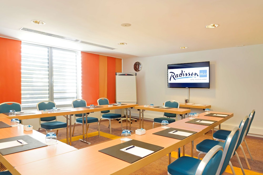 Radisson Blu Hotel Toulouse Airport Formerly Radisson Sas 64/74