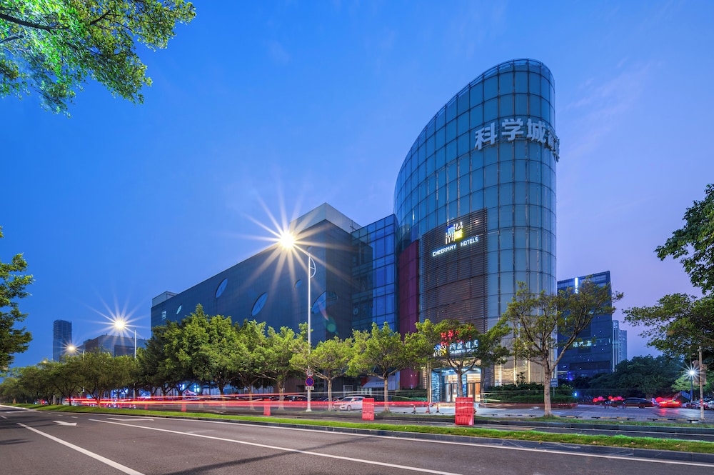 Trendy Romantic Hotel International Guangzhou Baoneng Performing Arts Center Science City 45/50