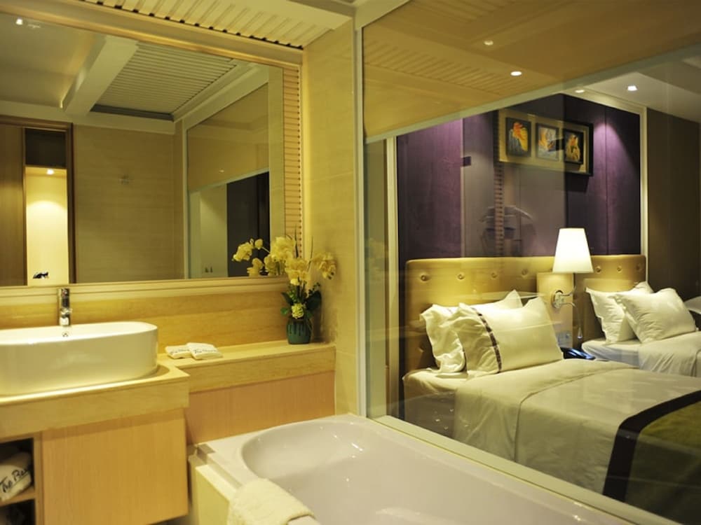 The Bazaar Hotel Bangkok 16/77