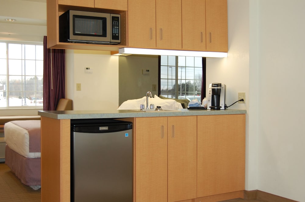 Microtel Inn & Suites by Wyndham Plattsburgh 31/41