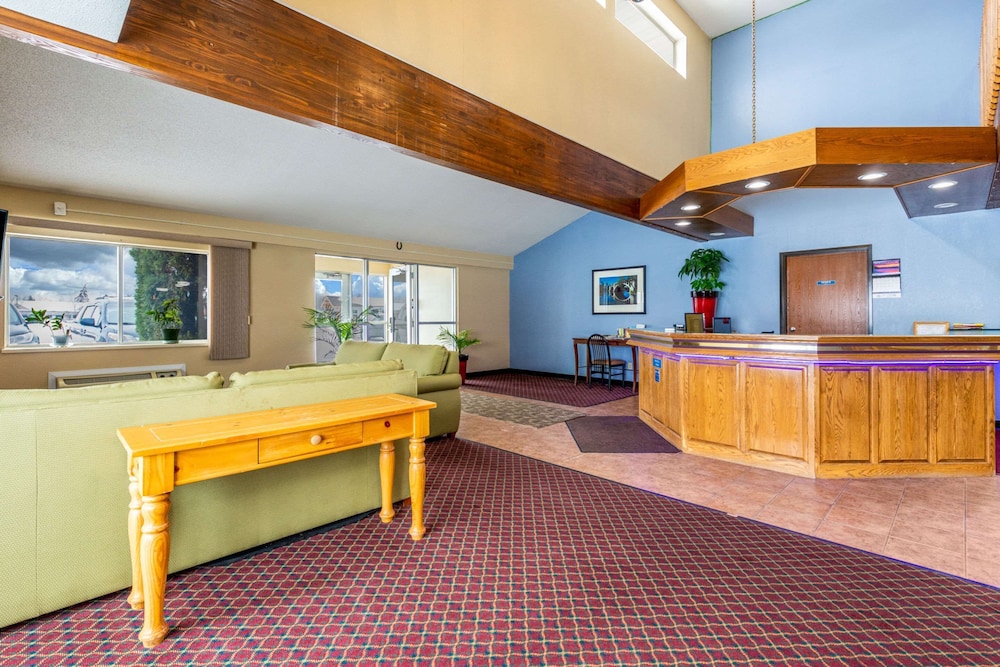 Rodeway Inn Milaca 9/37