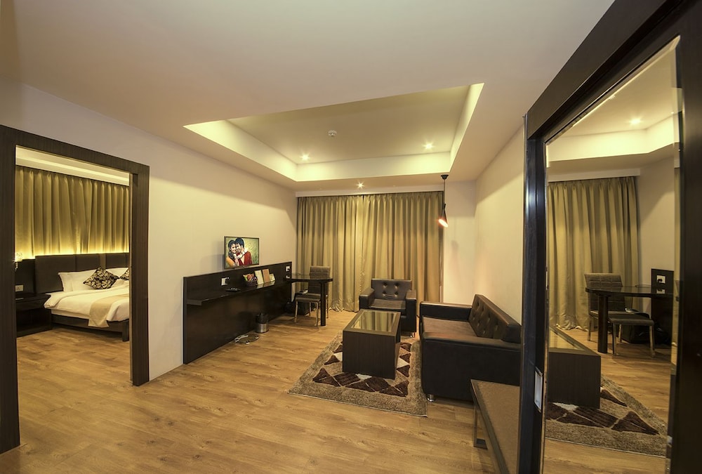 The Fern Residency Kolkata 16/31