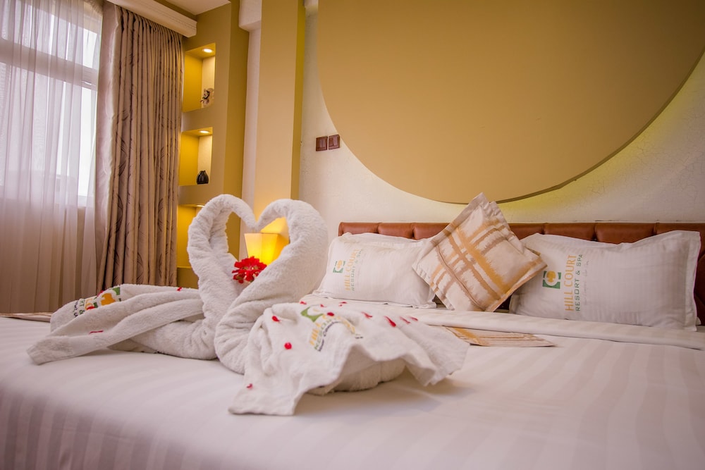 Hillcourt Resort Spa 43/76