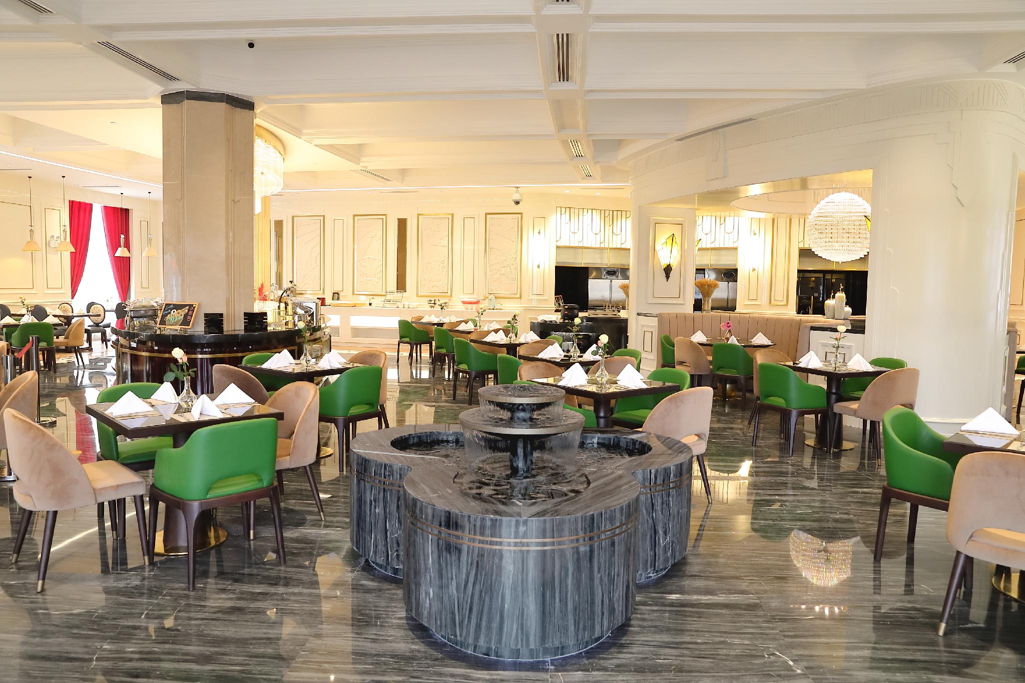 CHINA GARDEN HOTEL 42/56