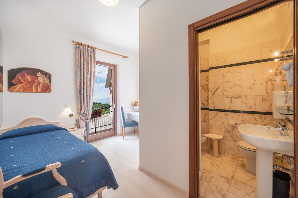 Hotel Laguna San Zeno 21/50
