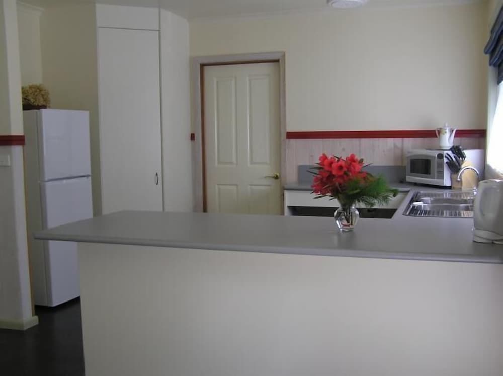 THE CRAYS ACCOMMODATION 4/46