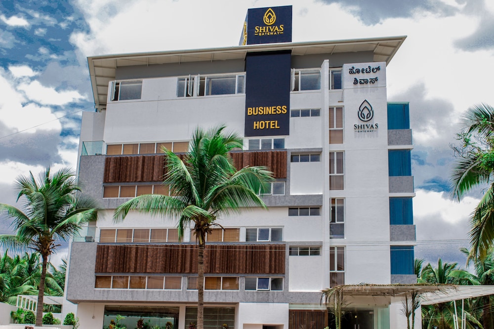 Hotel Shivas Gateway photo1