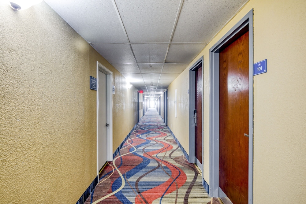 FairBridge Inn Express Monroe City 17/28