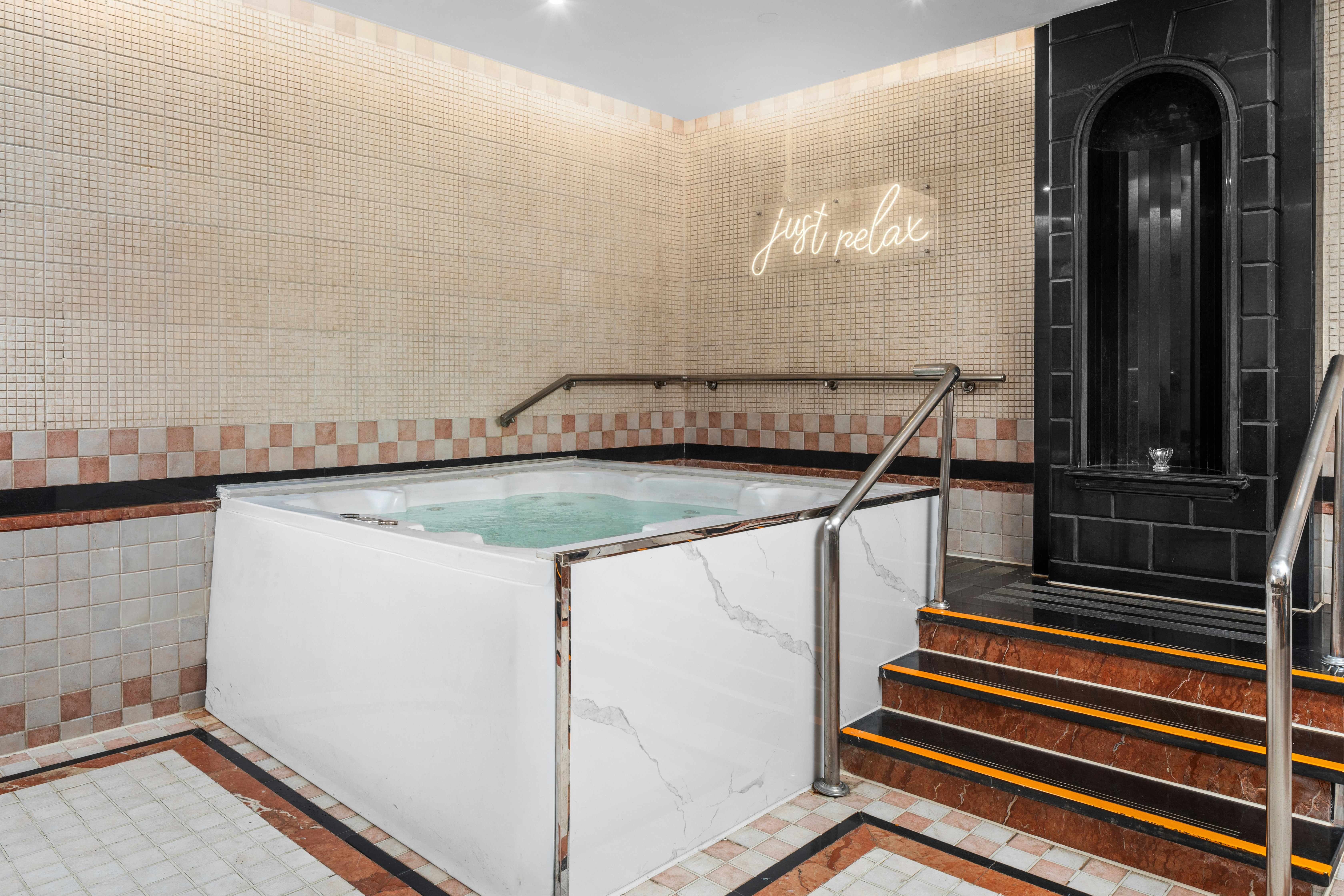 Hilton Alexandria Corniche 26/50