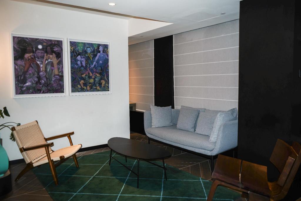Art, Suite, King Bed