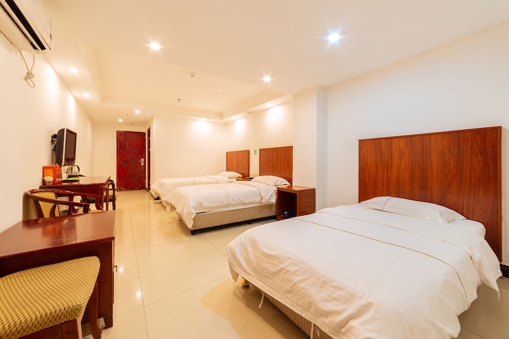 Junshan Hotel 15/75