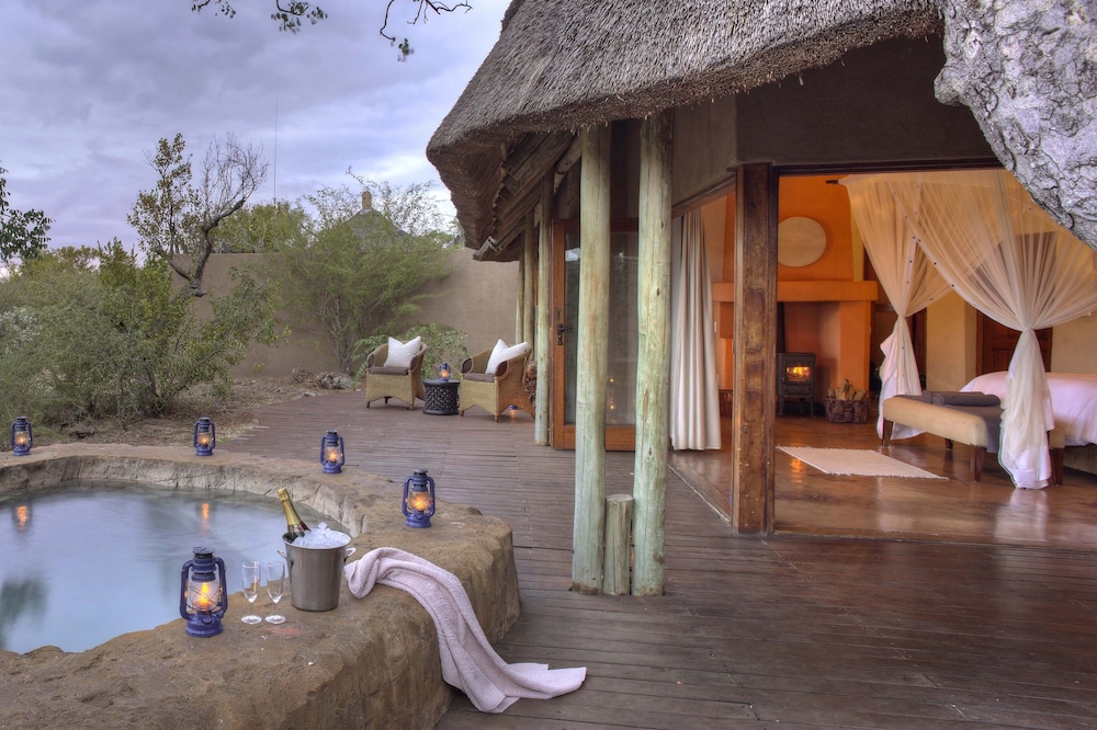 Rhulani Safari Lodge 10/76