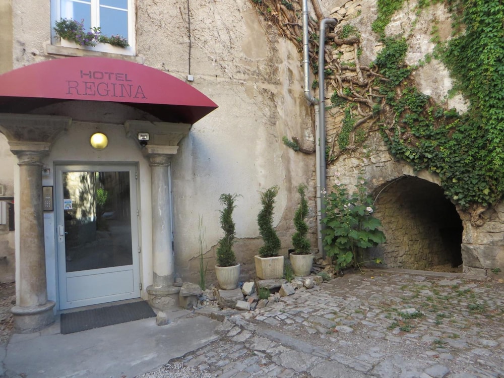 Hotel Regina 41/48