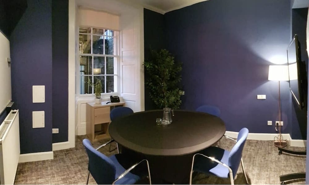 28 York Place 37/56