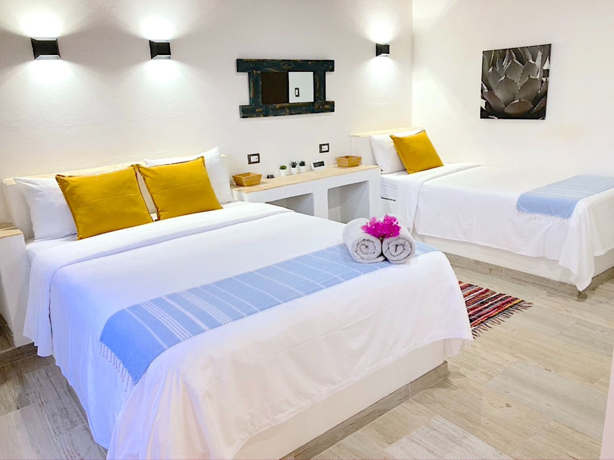 DELUXE, APARTMENT, COURTYARD VIEW, PRIVATE BATHROOM