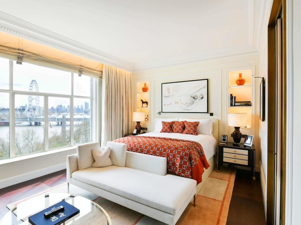 The Savoy Hotel 16/50