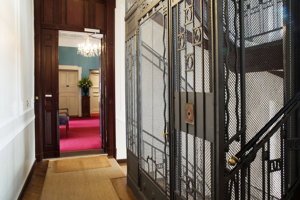 Hotel Art Nouveau 37/65