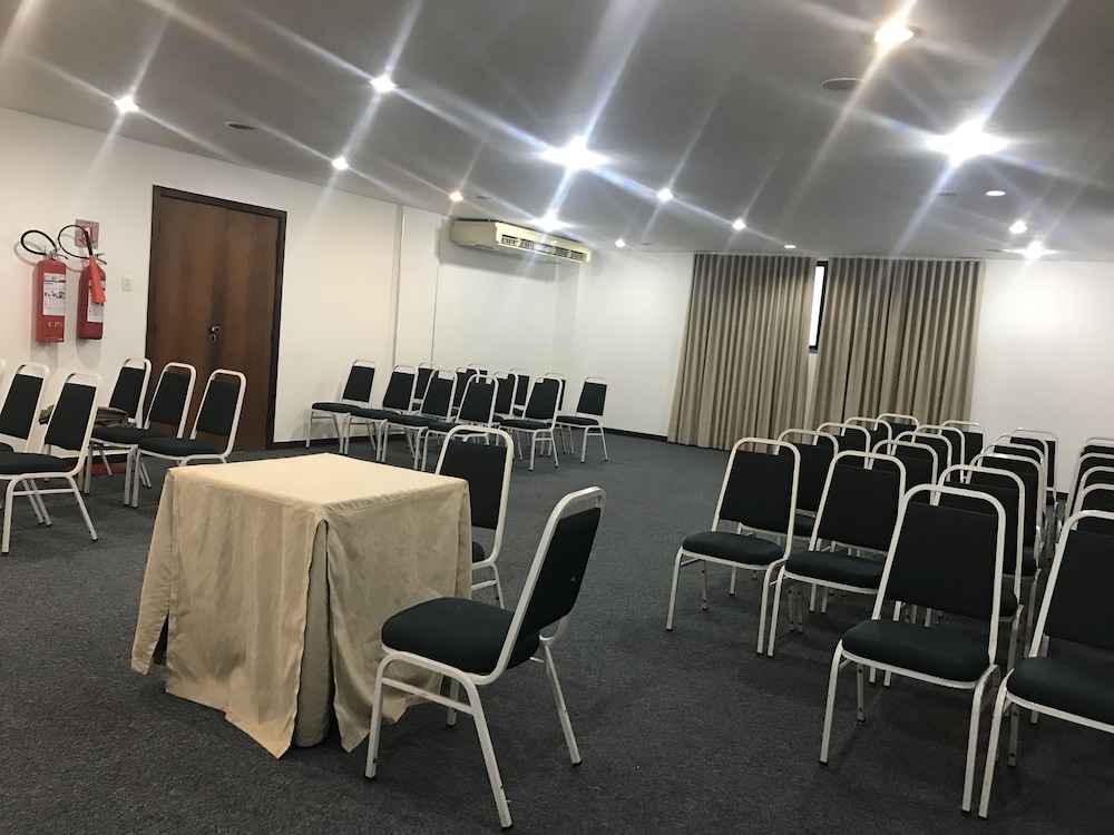 Camacari Plaza Hotel 58/72
