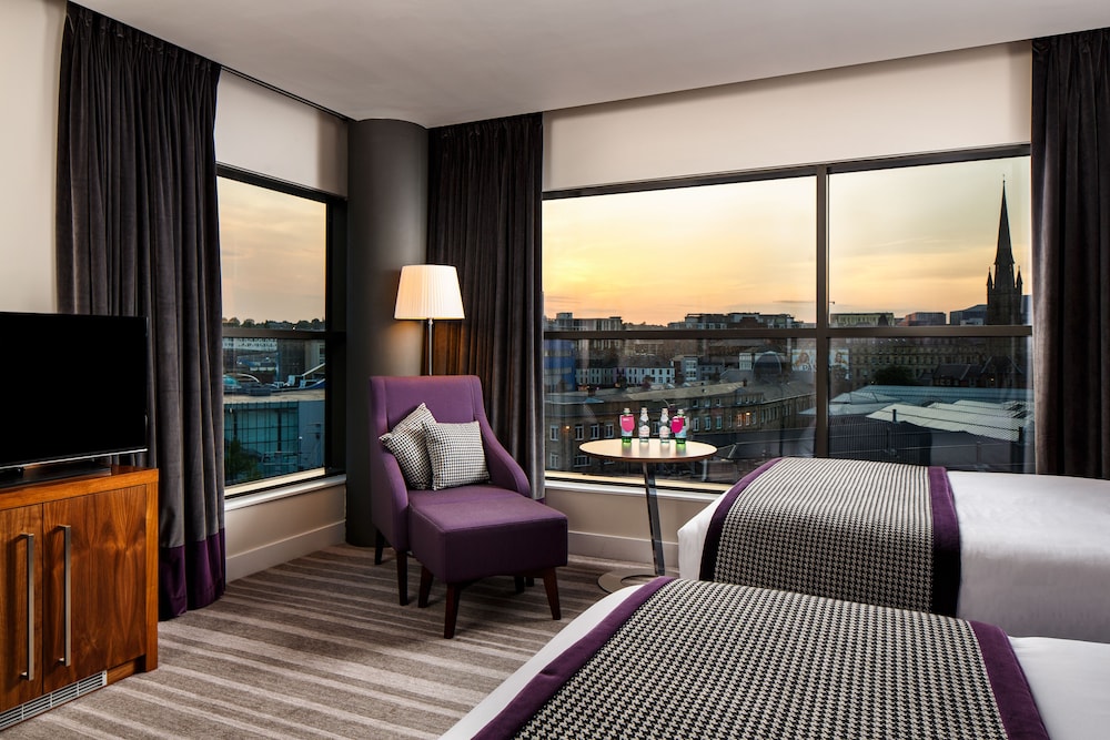 CROWNE PLAZA NEWCASTLE - STEPHENSON QUARTER 26/74