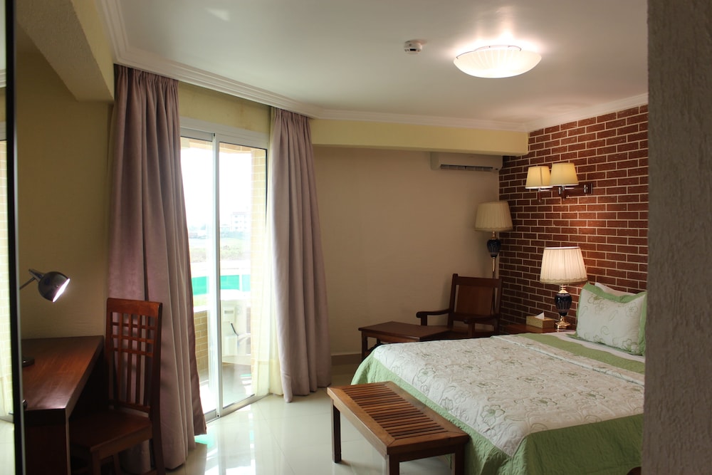 Adamaoua Grand Hotel 32/81