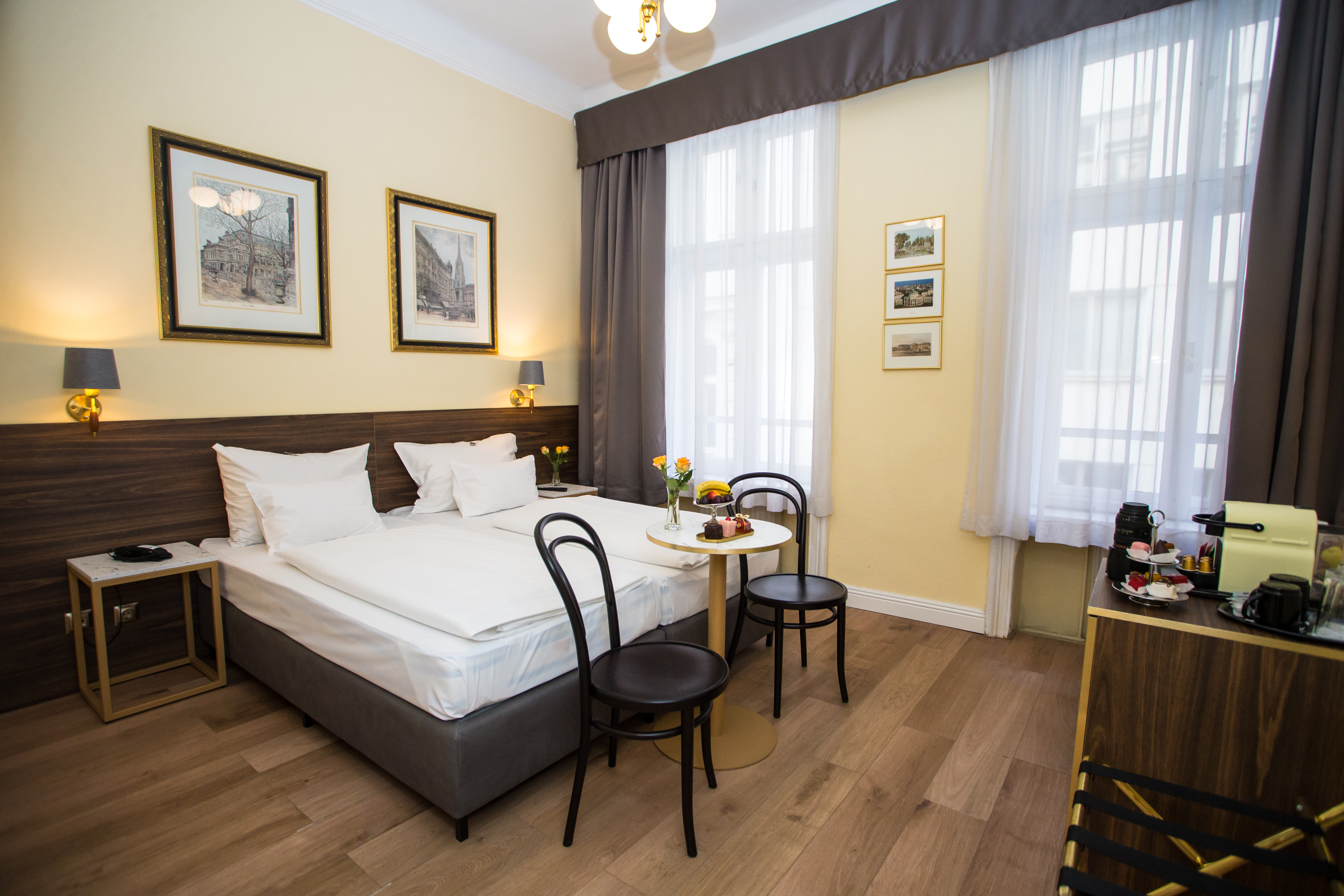 COMFORT, DOUBLE BED
