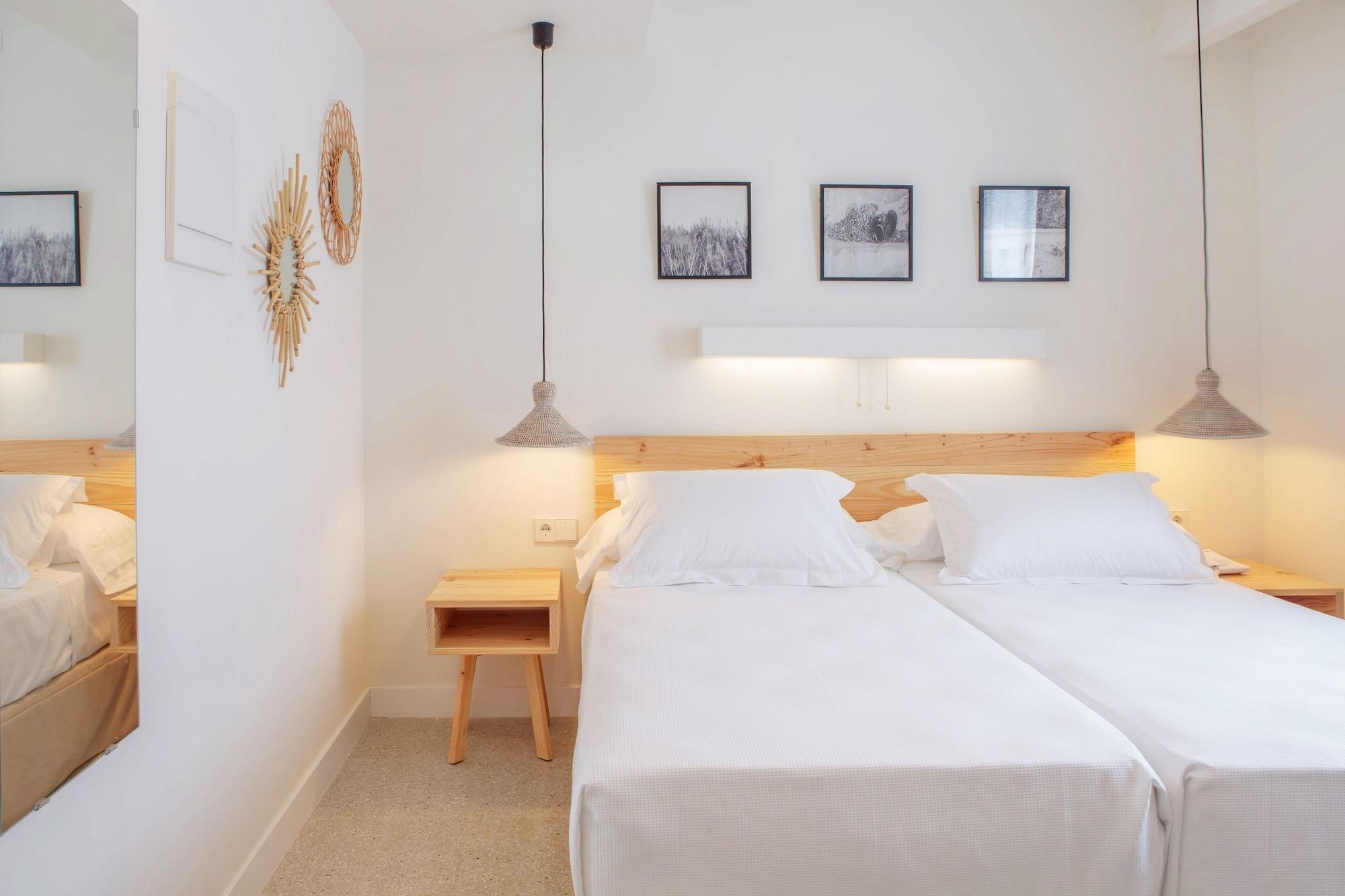Room, Triple, Balcony