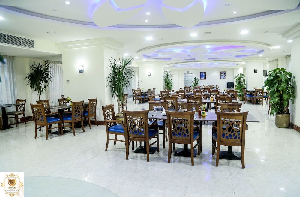 Rehana Plaza Hotel 23/42