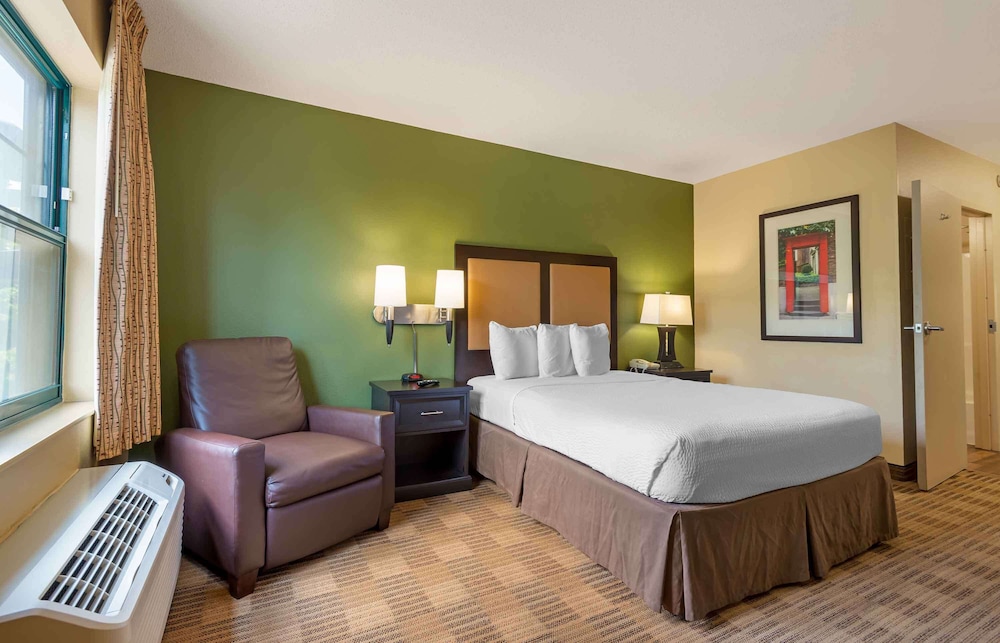 Extended Stay America Suites Secaucus Meadowlands 20/55