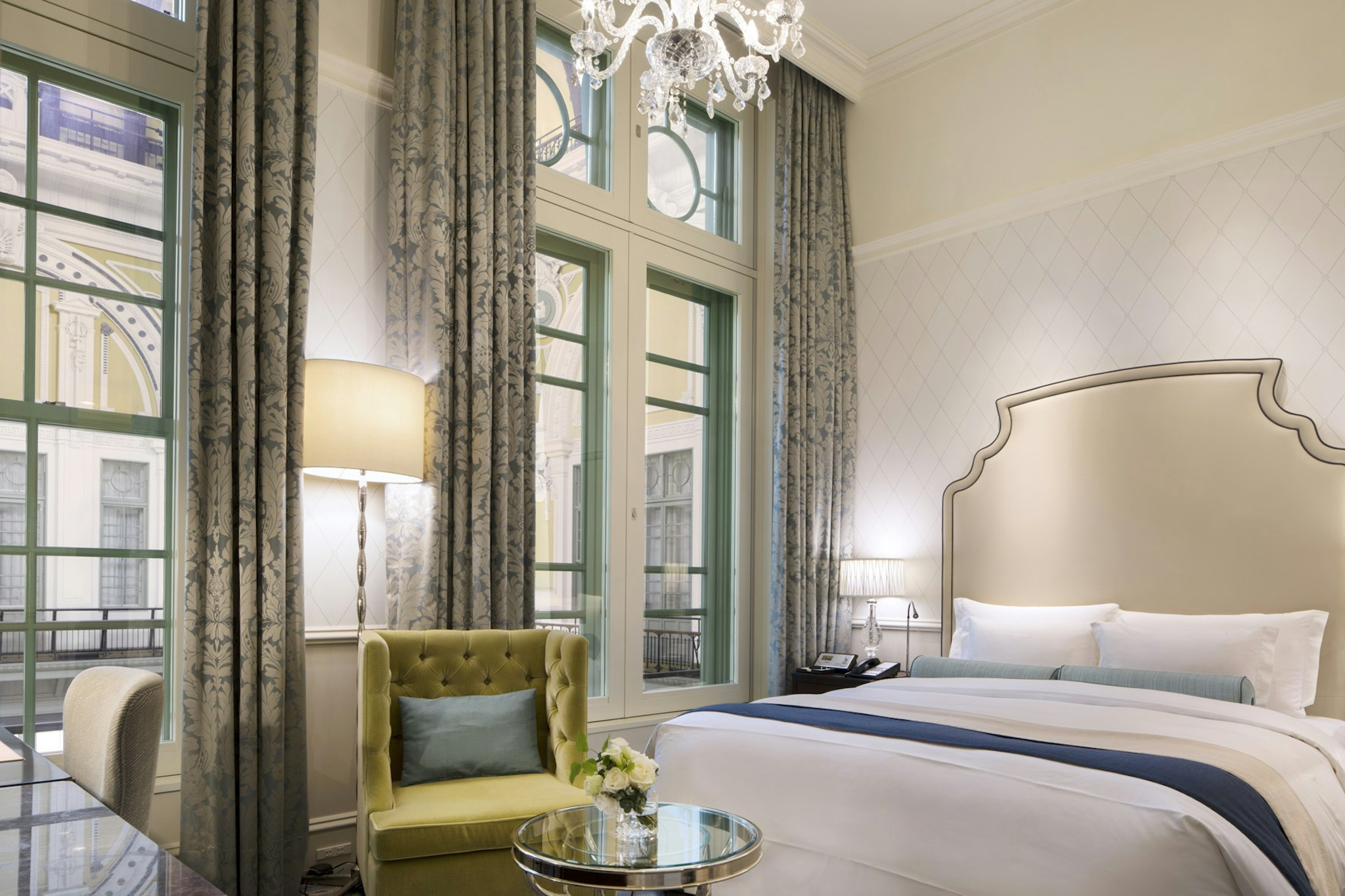 Comfort, King Bed, Dome Side
