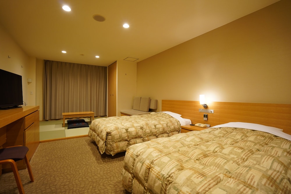 The Grand Resort Arima 6/29