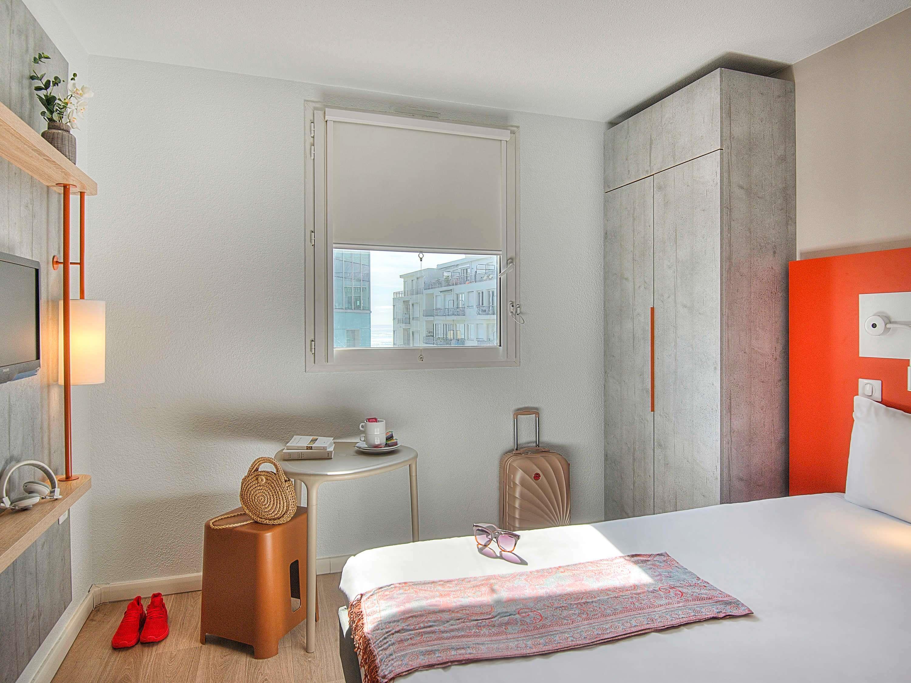 غرفة ثلاثية بسرير مزدوج، IBIS BUDGET NICE CALIFORNIE LENVAL 5/9