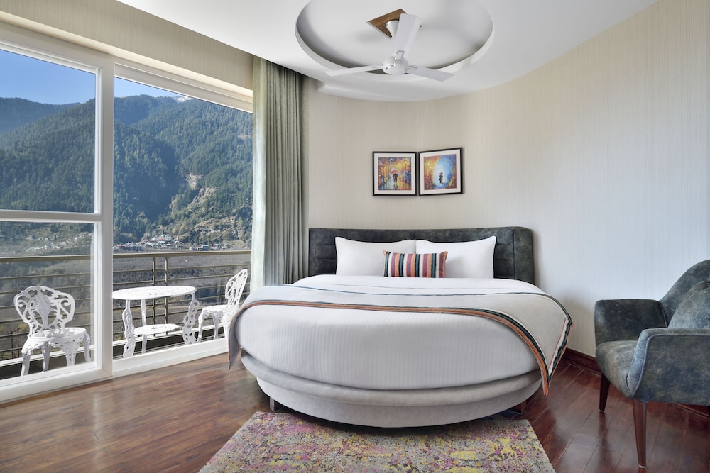 juSTa Grand View Resort & Spa Manali 38/73