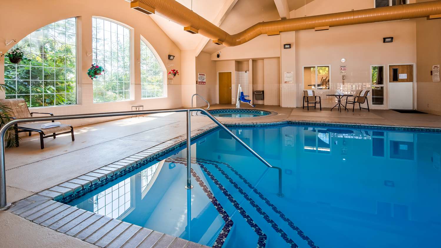 Best Western Plus Caldwell Inn & Suites 27/46