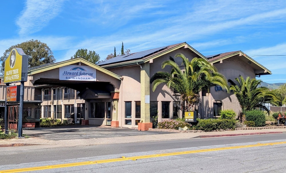 Olive Tree Inn & Suites, a Howard Johnson by Wyndham 5/72